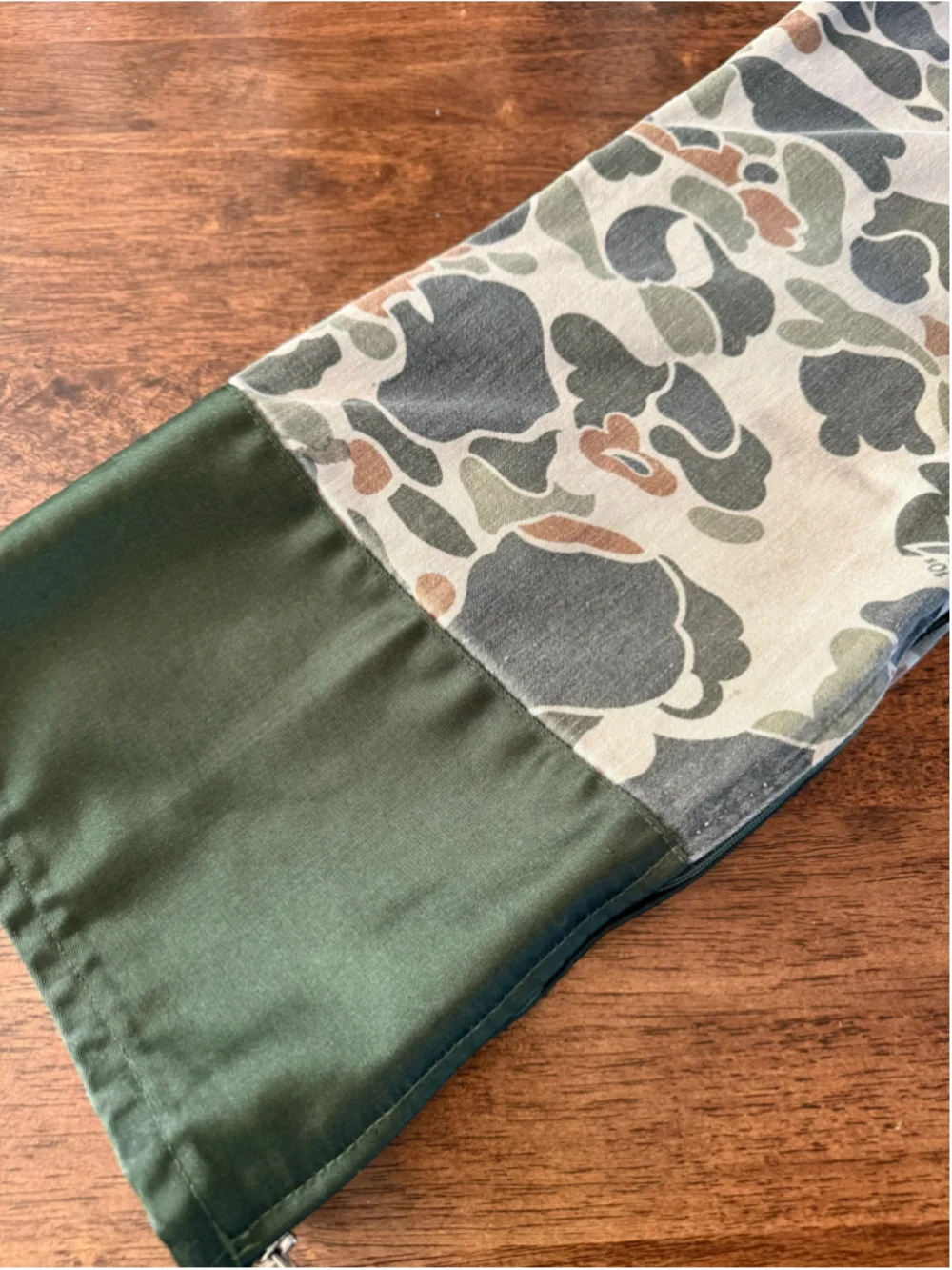 Vintage Men's 10X Hunting Pants size medium Green Camo Outdoor Utility Trousers